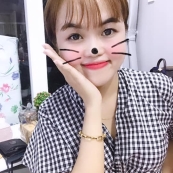 PHÍ VĂN 